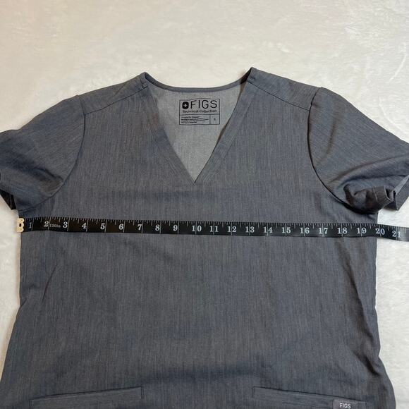 FIGS Technical Collection V-Neck Casma Three-Pocket Scrub Top Size Small - Picture 8 of 9